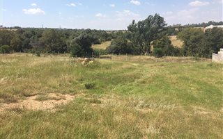 969 m² Land available in Helderfontein Estate