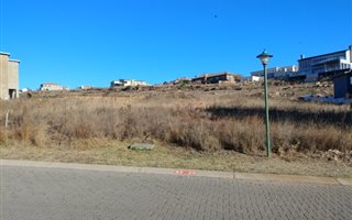 1400 m² Land available in Aqua Vista