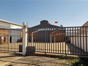 1570 m² Industrial space in Waltloo