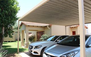 2 Bedroom Cluster in Blue Hills