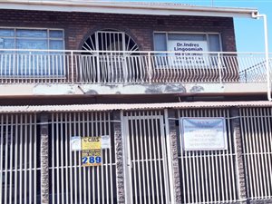 11 Bed House in Actonville