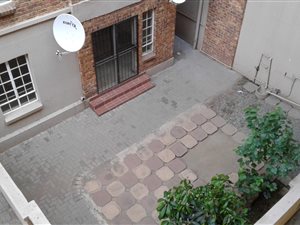 1 Bed Apartment in Ravenswood