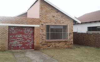 3 Bedroom House in Tasbet Park