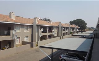 2 Bedroom Townhouse in Brenthurst