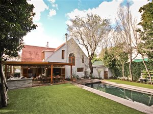 4 Bed House in Claremont Upper