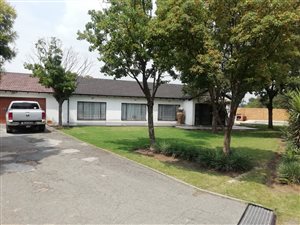 4 Bed House in Brackendowns
