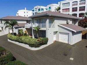3 Bed Apartment in Shakas Rock