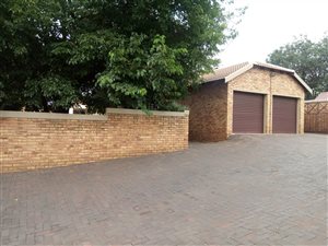 3 Bed Townhouse in Amorosa