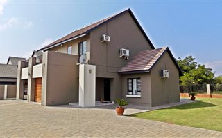3 Bedroom House in Melodie