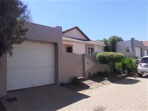 2 Bed Townhouse in Bromhof