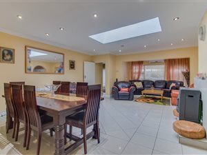 3 Bed House in Lansdowne