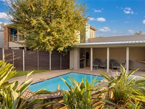 2 Bed Apartment in Westcliff