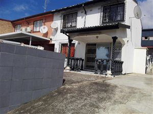3 Bed Duplex in Longcroft