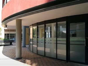180 m² Commercial space in New Town Centre (Gateway)