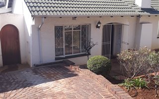 3 Bedroom House in Bordeaux
