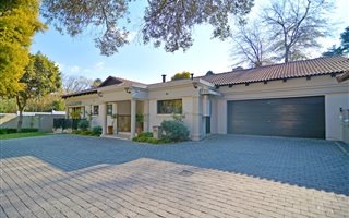 4 Bedroom House in Bryanston