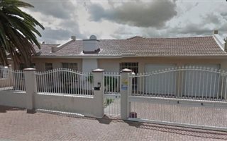 3 Bedroom House in Panorama