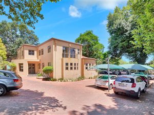 637 m² Commercial space in Dunkeld West