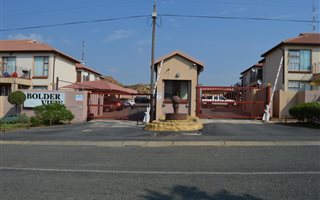 2 Bedroom Townhouse in Alberton