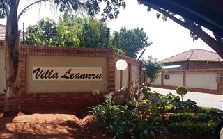 2 Bedroom Simplex in Sinoville