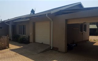 3 Bedroom House in Dennesig