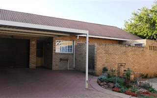 2 Bedroom Townhouse in Bela-Bela (Warmbaths)