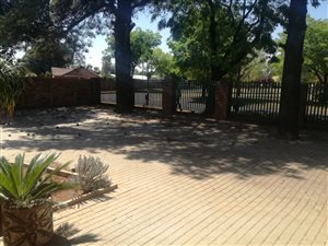 3 Bed House in Edelweiss