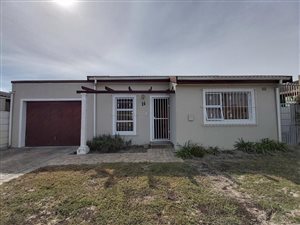 2 Bed House in Zeekoevlei