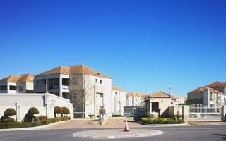 2 Bedroom Apartment in Vredekloof Heights