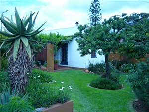 1 Bed Garden Cottage in Westdene