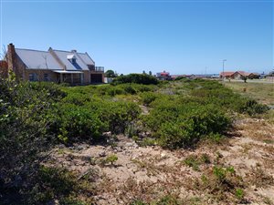 1438 m² Land available in Gouritsmond