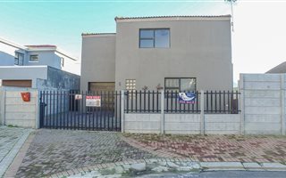 3 Bedroom House in Whispering Pines