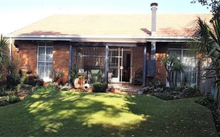 3 Bedroom Townhouse in Bronberrick