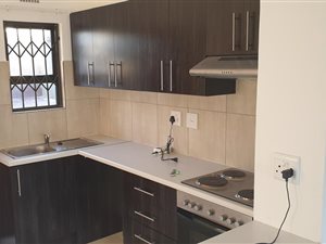 3 Bed Townhouse in Rondevallei