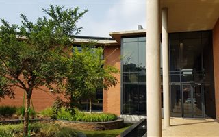 830 m² Office Space in Bedfordview