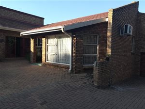 4 Bed House in Gholfsig
