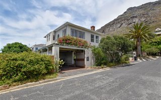 4 Bedroom House in Lakeside