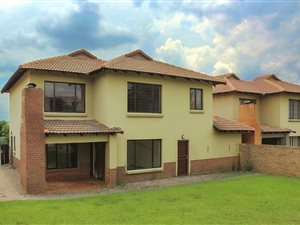 3 Bedroom Cluster in Carlswald North Estate