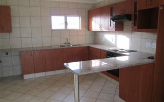2 Bedroom Apartment in Veld En Vlei