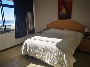 2 Bed Apartment in Amanzimtoti