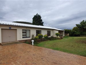 4 Bed House in Van Riebeeck Park