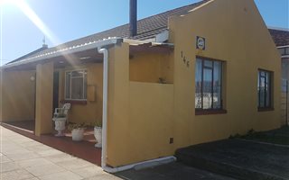 5 Bedroom House in Retreat
