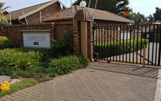 2 Bedroom Townhouse in Wierda Glen