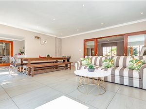 4 Bed House in Alphen Park