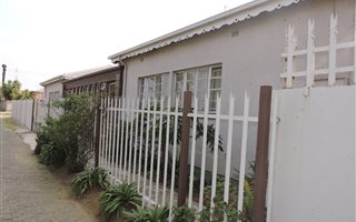 1 Bedroom Apartment in Springs Central