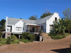 6355 m² Farm in Banhoek