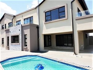 5 Bed House in Sterrewag