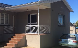 40 m² Office Space in Newton Park