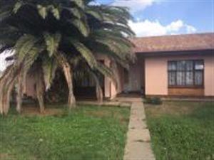 4 Bedroom House in Vanderbijlpark CE3