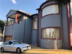 7 Bed House in Wilro Park